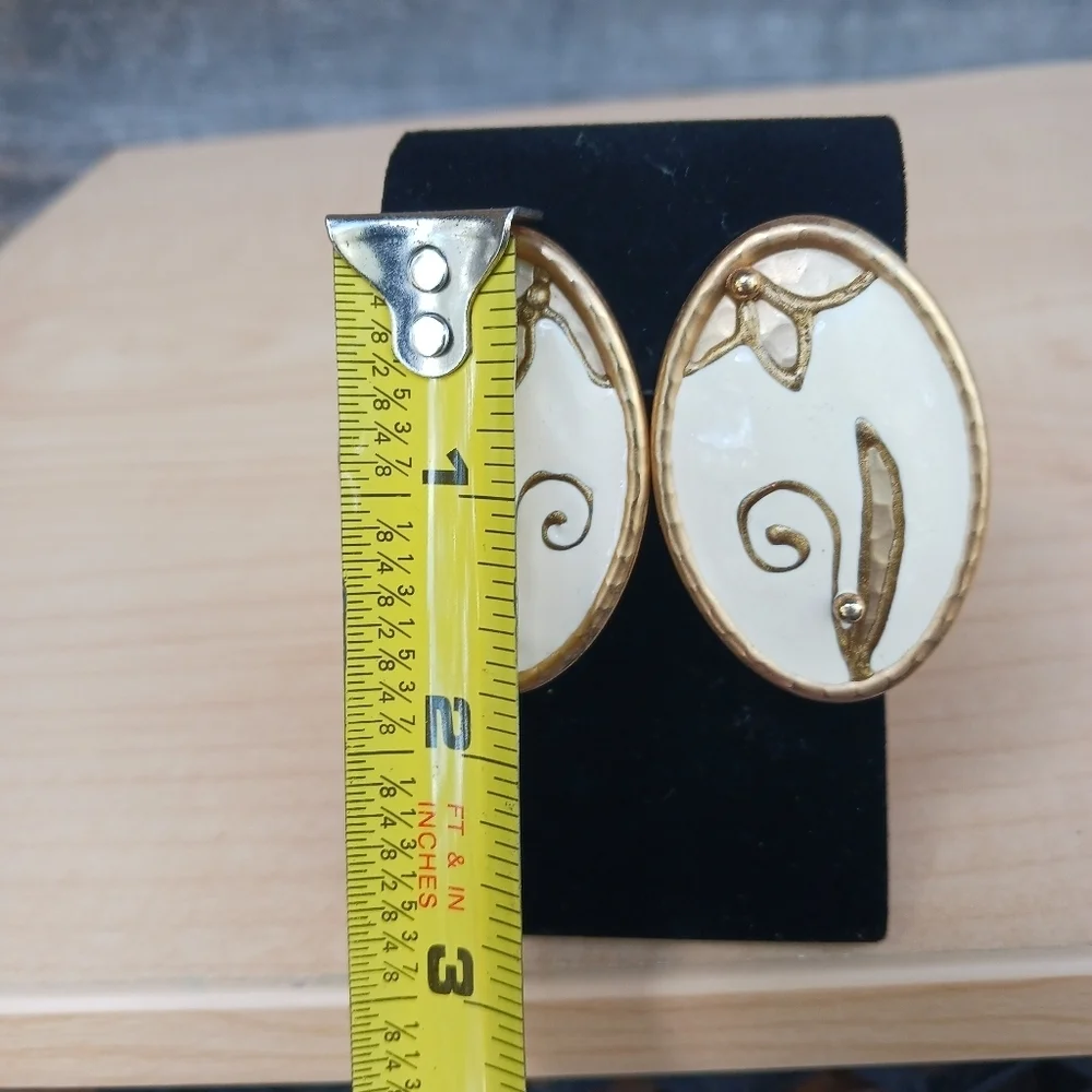 Vintage Elegant White Enamel And Gold Tone Oval Peirced Earrings MCM Large